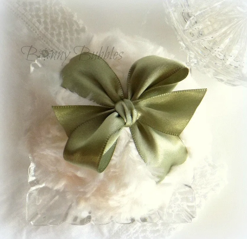 Powder Puff - olive green and cream