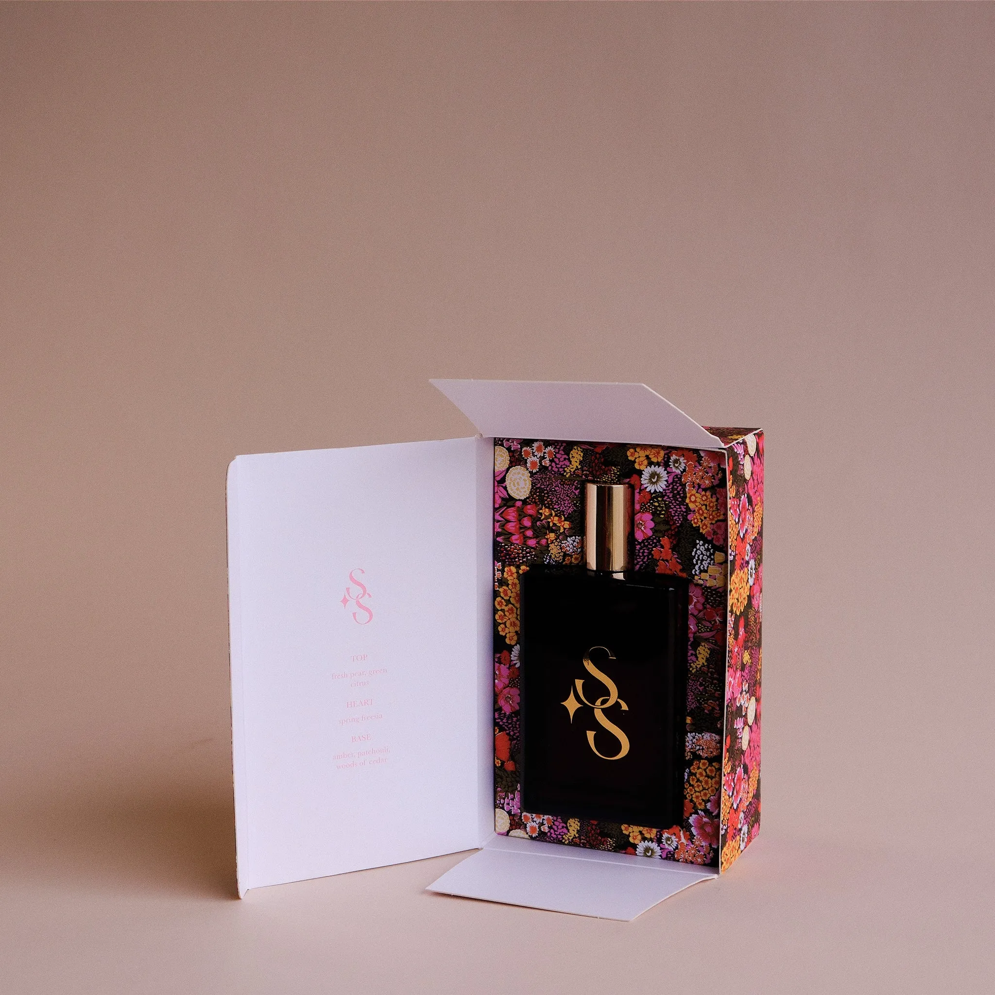 Saint Flores Room Mist | Italian Pear   Freesia